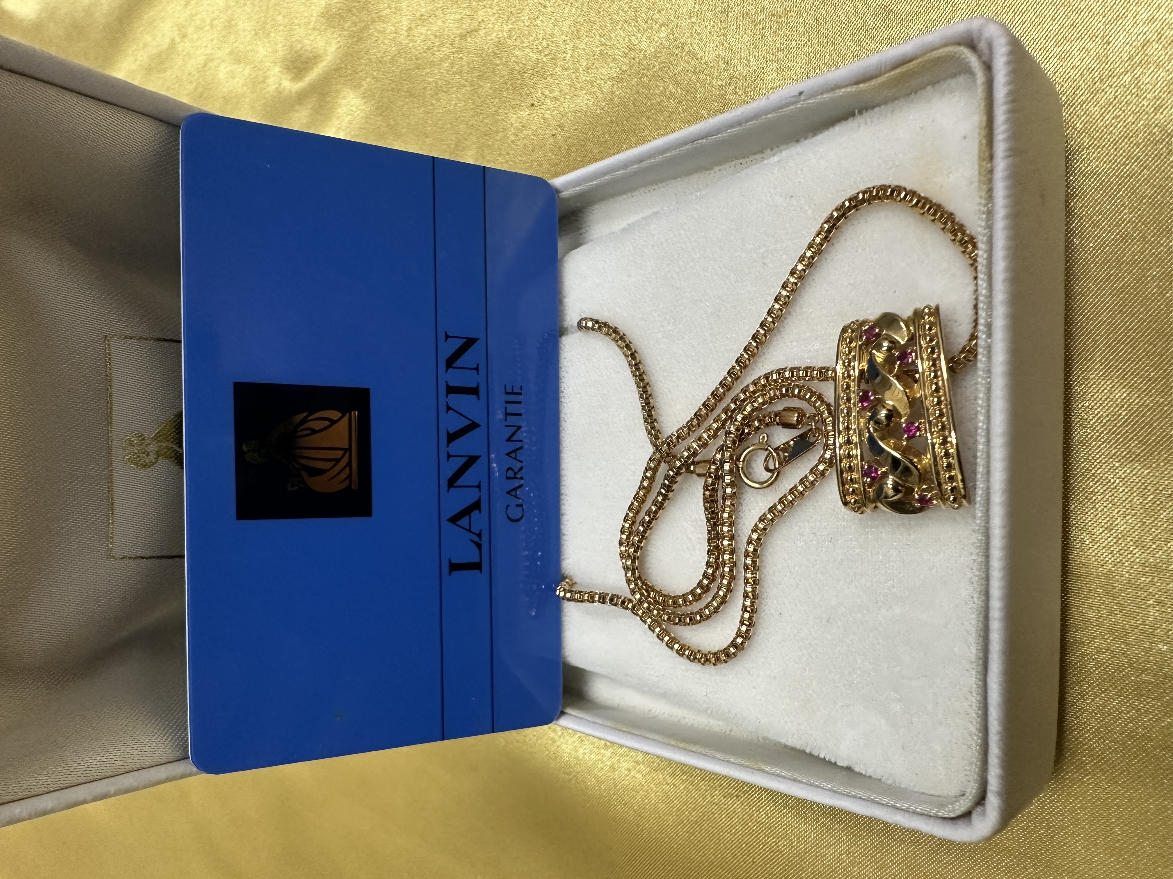 LANVIN ルビー付きネックレス